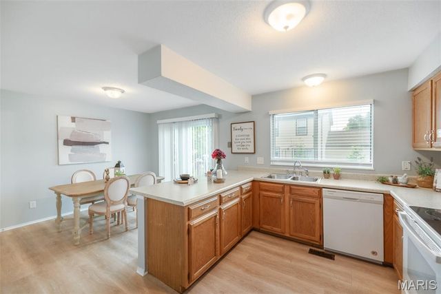 1324 Summergate Parkway, St Charles, MO 63303