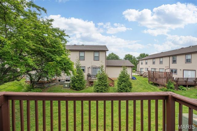 1324 Summergate Parkway, St Charles, MO 63303