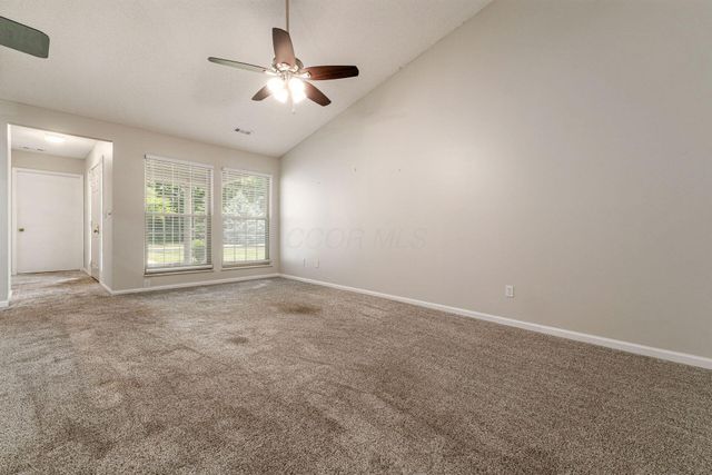 124 Oak Creek Place, Gahanna, OH 43230