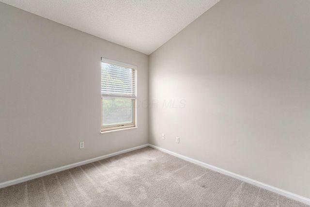 124 Oak Creek Place, Gahanna, OH 43230