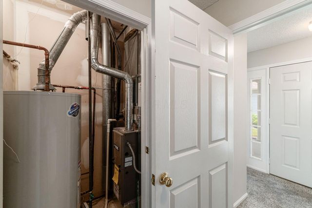 124 Oak Creek Place, Gahanna, OH 43230