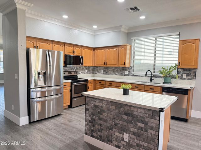 3204 W LYNNE Lane, Phoenix, AZ 85041