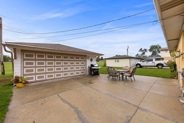 70 E Craig Drive, Chicago Heights, IL 60411