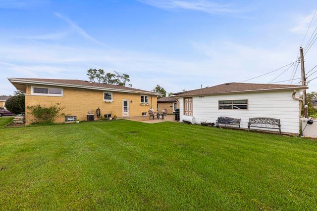 70 E Craig Drive, Chicago Heights, IL 60411