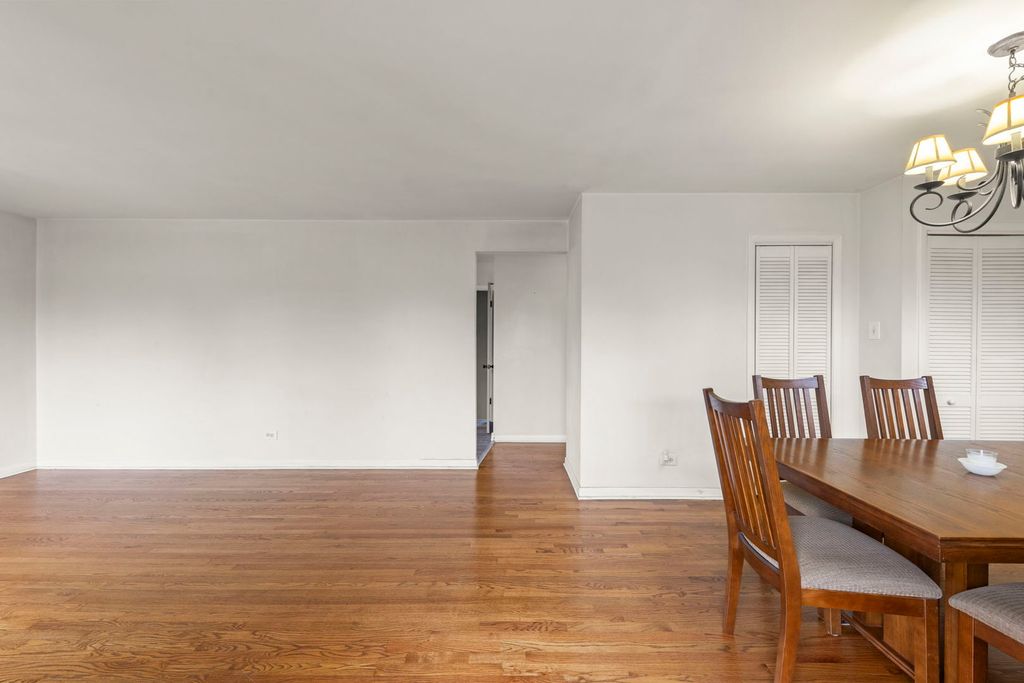 70 E Craig Drive, Chicago Heights, IL 60411 — photo 3