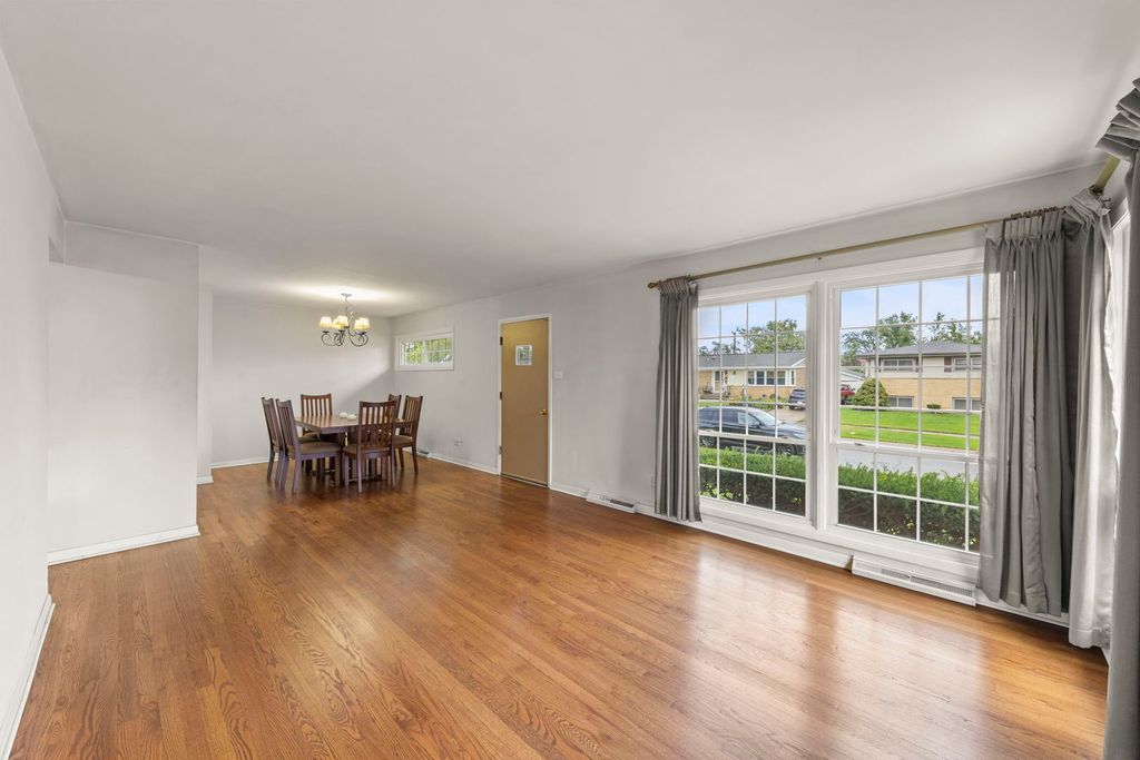 70 E Craig Drive, Chicago Heights, IL 60411 — photo 4
