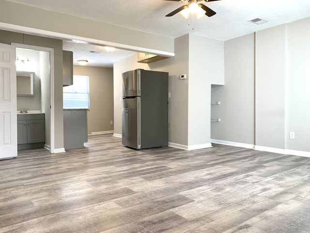 719 Elder St, Clarksville, TN 37040