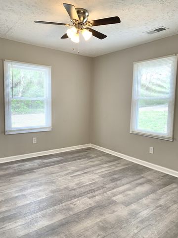 719 Elder St, Clarksville, TN 37040