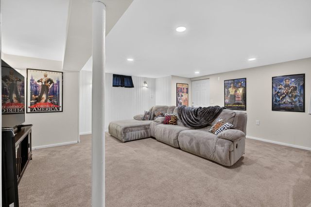 202 N BANCROFT PKWY, Wilmington, DE 19805
