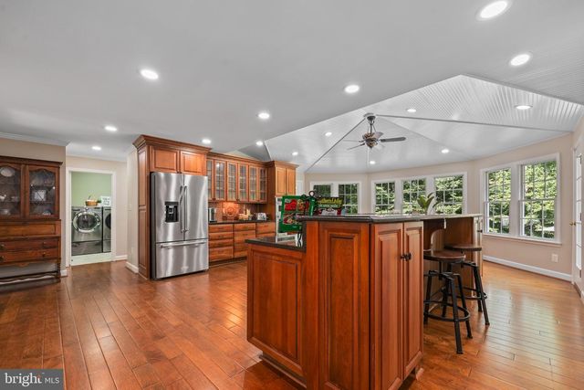 4750 WELLESLEY DR, Woodbridge, VA 22192
