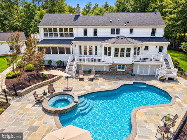 4750 WELLESLEY DR, Woodbridge, VA 22192