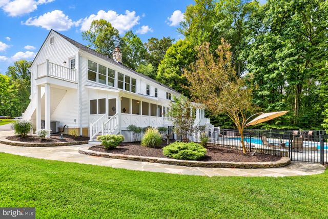 4750 WELLESLEY DR, Woodbridge, VA 22192