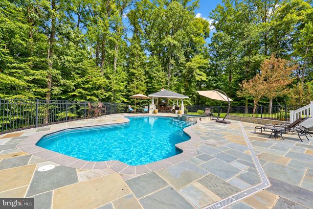 4750 WELLESLEY DR, Woodbridge, VA 22192