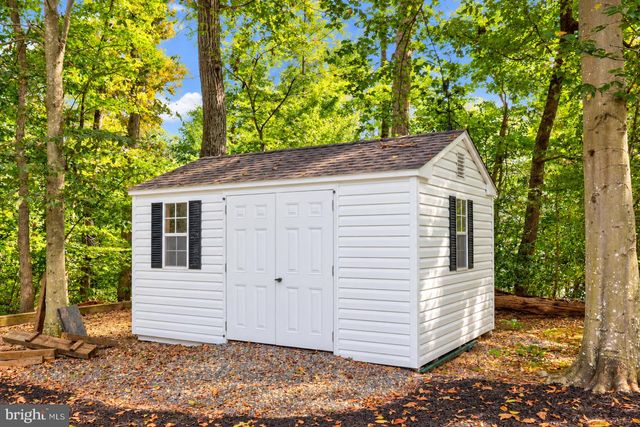 4750 WELLESLEY DR, Woodbridge, VA 22192