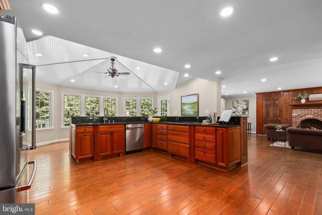 4750 WELLESLEY DR, Woodbridge, VA 22192