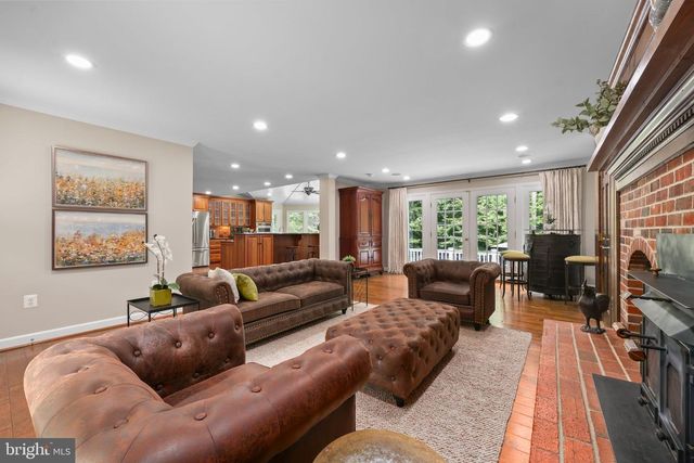 4750 WELLESLEY DR, Woodbridge, VA 22192