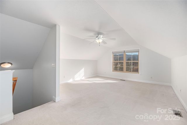 122 Outlook Circle, Swannanoa, NC 28778