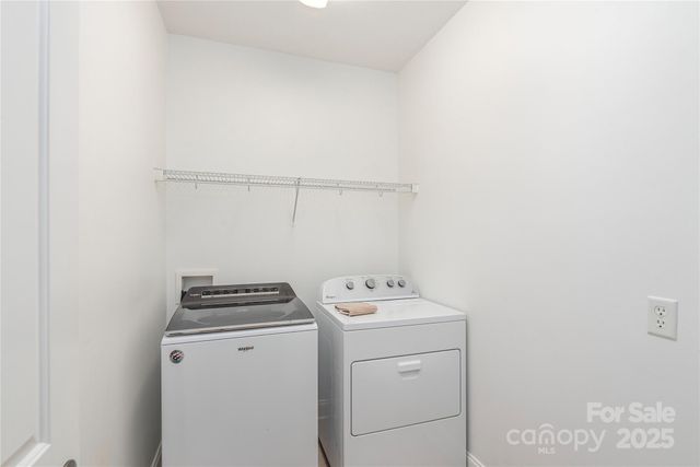 122 Outlook Circle, Swannanoa, NC 28778