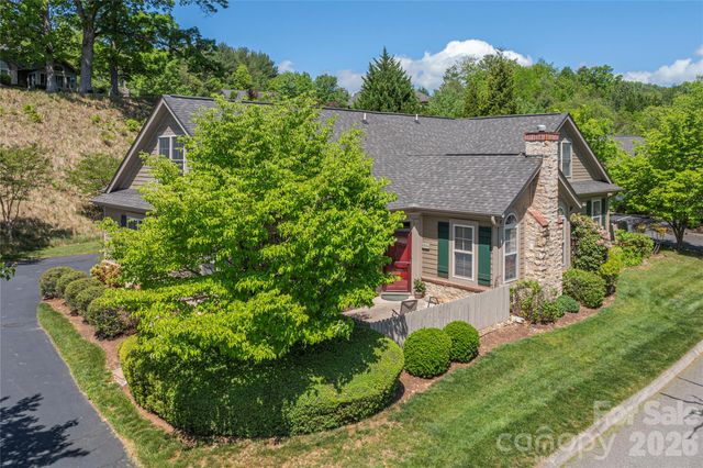 122 Outlook Circle, Swannanoa, NC 28778