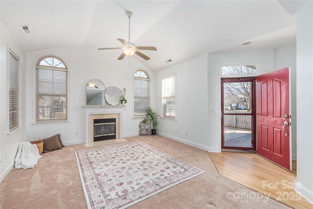 122 Outlook Circle, Swannanoa, NC 28778