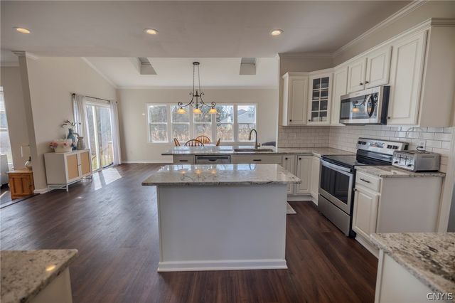 6298 Alabama Path, Cicero, NY 13039
