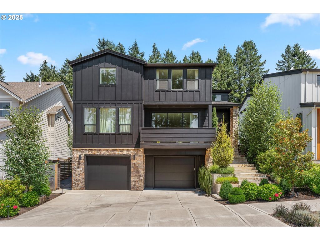5135 Heron Dr, West Linn, OR 97068