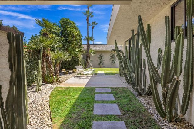133 Columbia Drive, Rancho Mirage, CA 92270