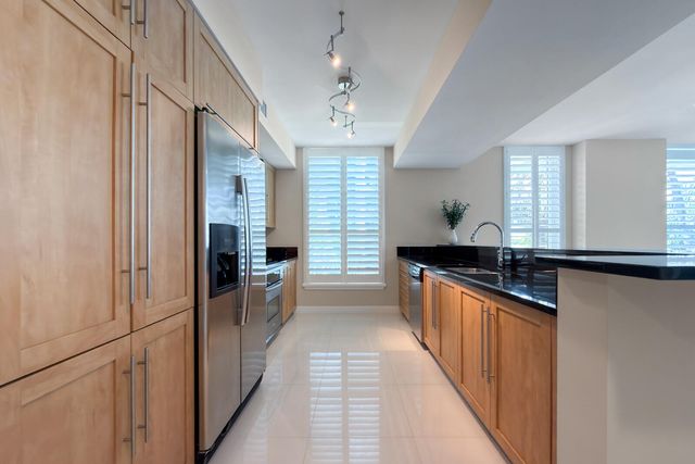 2831 N Ocean Boulevard 303n, Fort Lauderdale, FL 33308