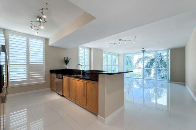 2831 N Ocean Boulevard 303n, Fort Lauderdale, FL 33308