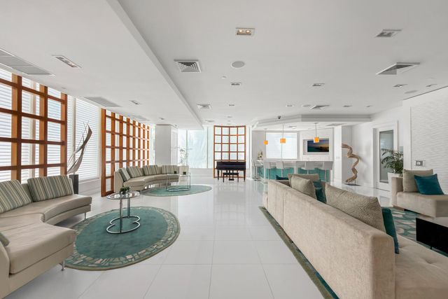 2831 N Ocean Boulevard 303n, Fort Lauderdale, FL 33308