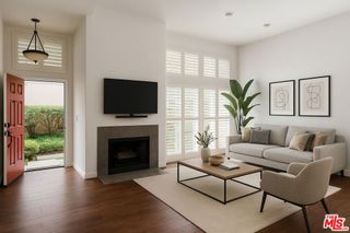 28142 Driver Avenue 5, Agoura Hills, CA 91301