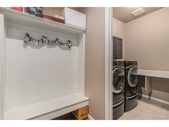 768 Sandpoint Dr, Longmont, CO 80504