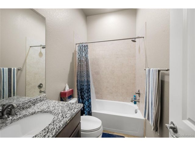 768 Sandpoint Dr, Longmont, CO 80504
