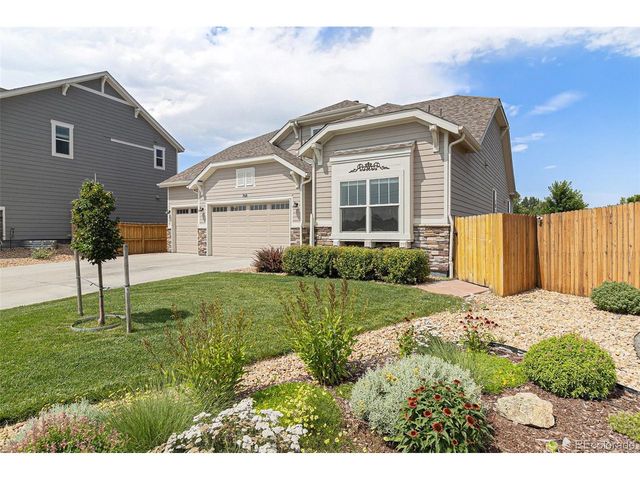 768 Sandpoint Dr, Longmont, CO 80504