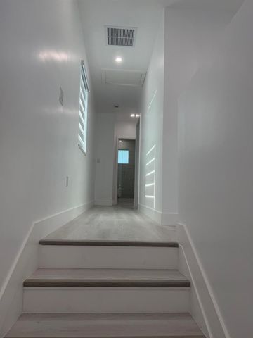 501 EL PRADO, West Palm Beach, FL 33405