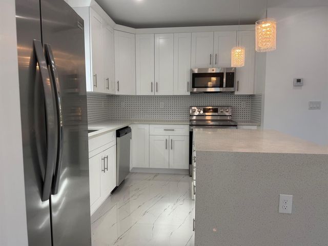 501 EL PRADO, West Palm Beach, FL 33405