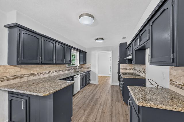 1450 Juniper Lane, Lewisville, TX 75077