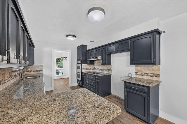 1450 Juniper Lane, Lewisville, TX 75077