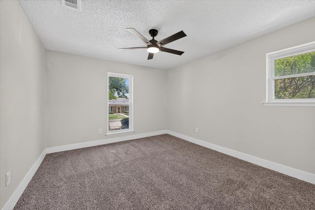 1450 Juniper Lane, Lewisville, TX 75077