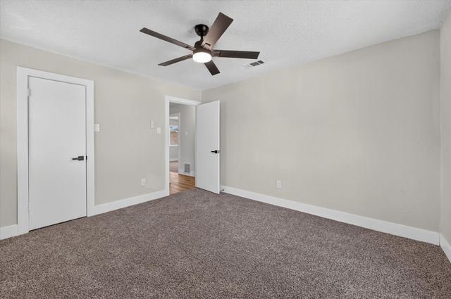 1450 Juniper Lane, Lewisville, TX 75077