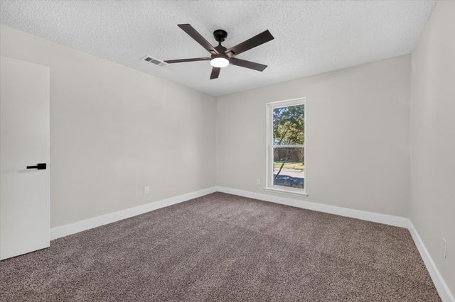 1450 Juniper Lane, Lewisville, TX 75077
