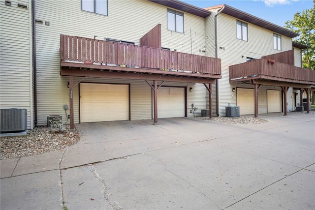 1207 Cambria, Iowa City, IA 52246