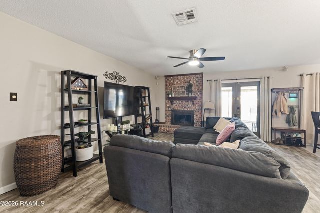 120 Berrybrook Drive, Broussard, LA 70518