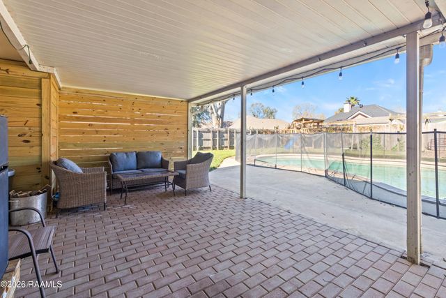 120 Berrybrook Drive, Broussard, LA 70518