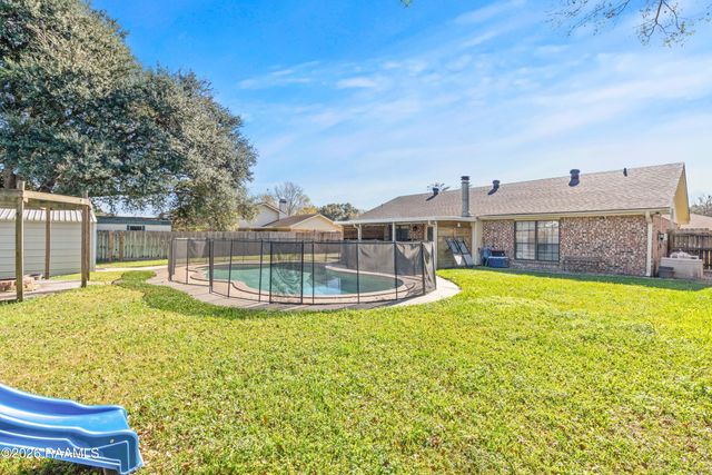 120 Berrybrook Drive, Broussard, LA 70518