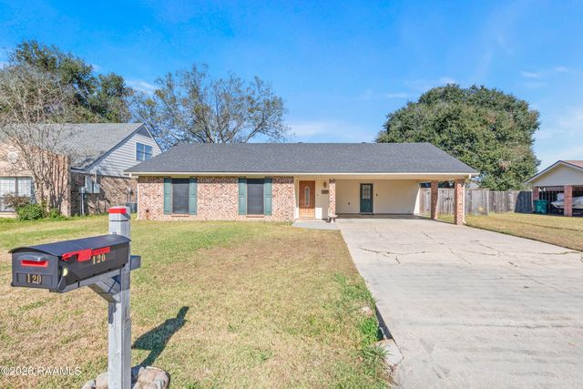 120 Berrybrook Drive, Broussard, LA 70518
