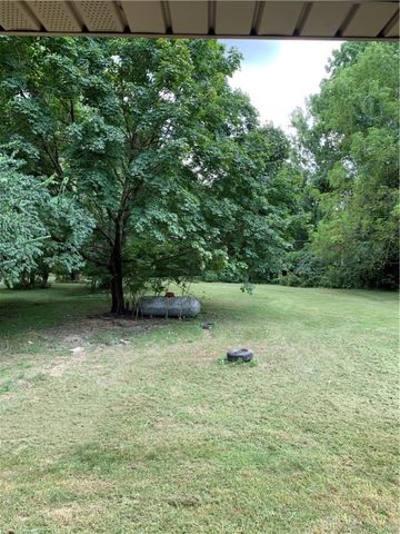 1285 Wallaby Drive, Beavercreek, OH 45432