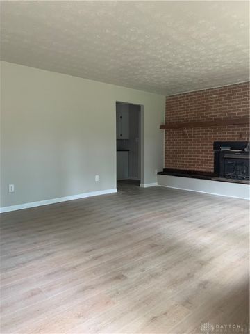 1285 Wallaby Drive, Beavercreek, OH 45432