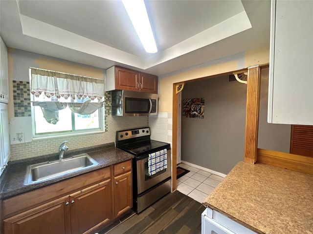 6100 Forest Hill Boulevard 101, West Palm Beach, FL 33415