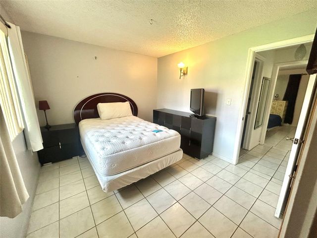 6100 Forest Hill Boulevard 101, West Palm Beach, FL 33415